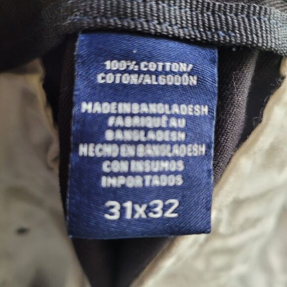 Izod black slacks  - Picture 4 of 4